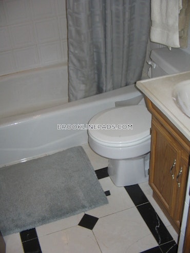 Brookline - 3 Beds, 2 Baths