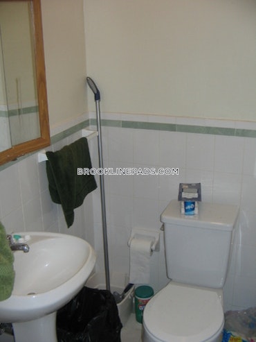 Brookline - 3 Beds, 2 Baths