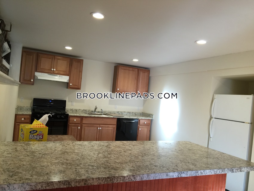 BROOKLINE - BROOKLINE HILLS - 2 Beds, 1 Bath - Image 2