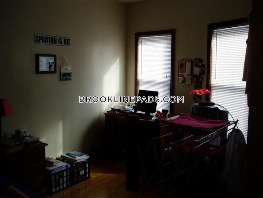 BROOKLINE- BROOKLINE VILLAGE - 4 Beds, 2 Baths - Image 12