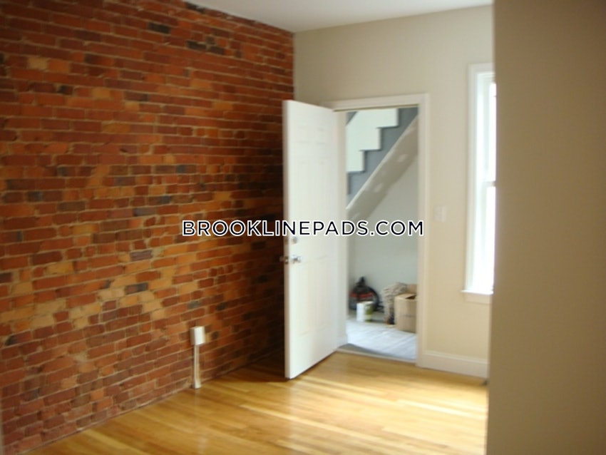 BROOKLINE- BROOKLINE VILLAGE - 1 Bed, 2 Baths - Image 15