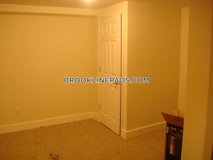 BROOKLINE- BROOKLINE VILLAGE - 1 Bed, 2 Baths - Image 13
