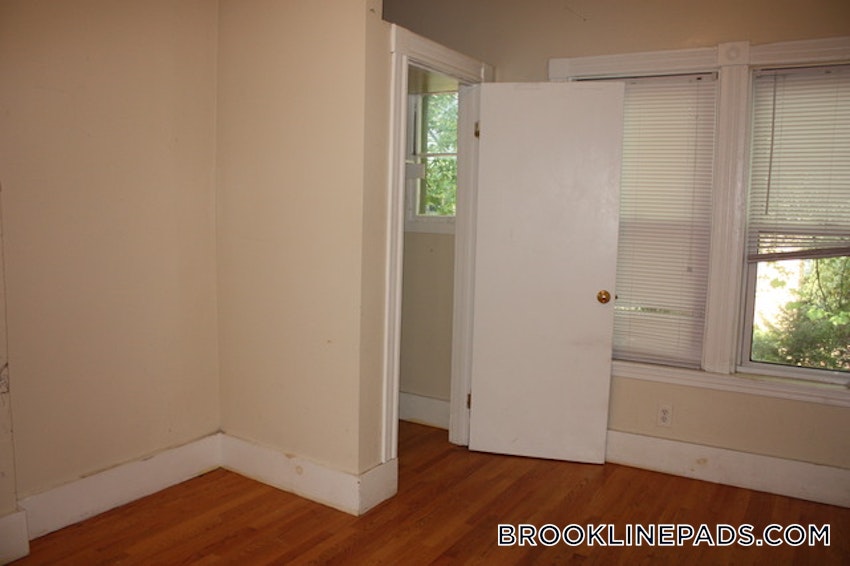 BROOKLINE- BROOKLINE VILLAGE - 4 Beds, 2 Baths - Image 27