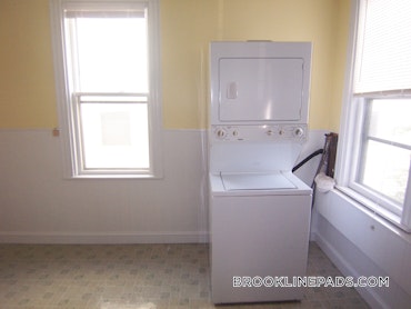 Brookline - 2 Beds, 1 Baths