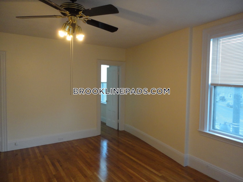 BROOKLINE - CHESTNUT HILL - 2 Beds, 1 Bath - Image 18