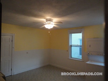 Brookline - 2 Beds, 1 Baths