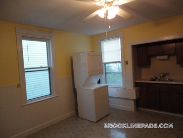 Brookline - 2 Beds, 1 Baths