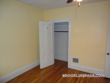 Brookline - 2 Beds, 1 Baths