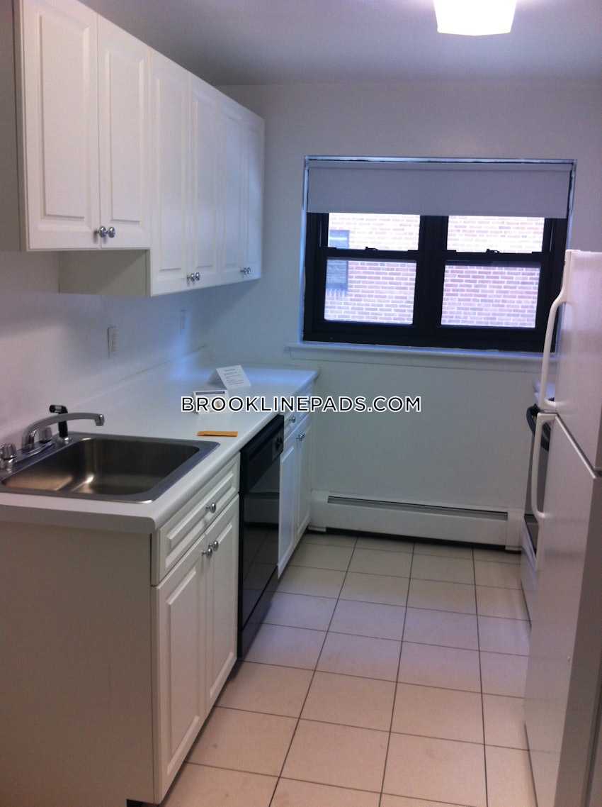 BROOKLINE- BROOKLINE VILLAGE - 1 Bed, 1 Bath - Image 1