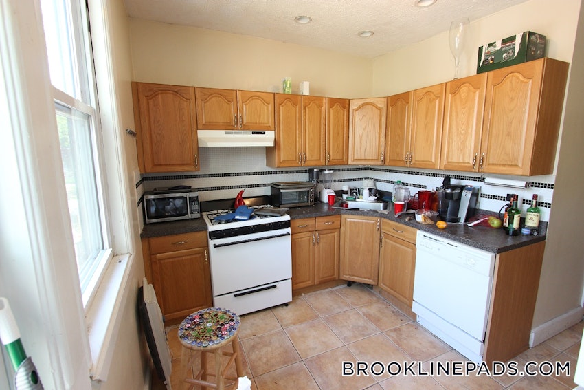 BROOKLINE- BROOKLINE VILLAGE - 4 Beds, 2 Baths - Image 1