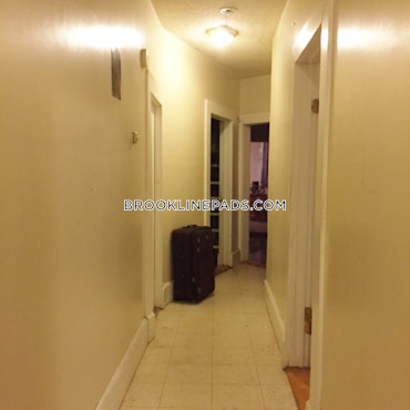 Brookline - 4 Beds, 1 Baths