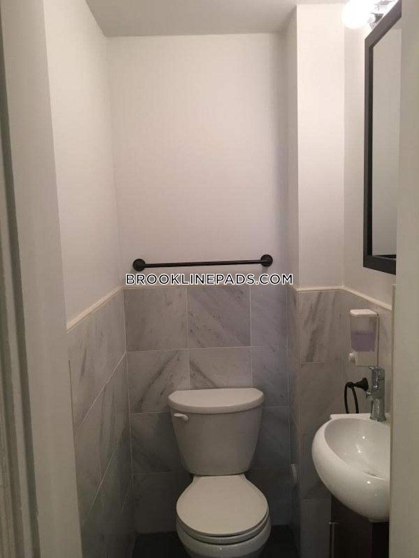 Brookline - $4,875+ /month