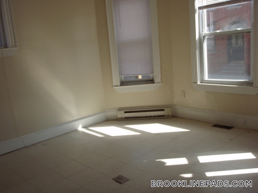 BROOKLINE- BROOKLINE VILLAGE - 4 Beds, 1 Bath - Image 39