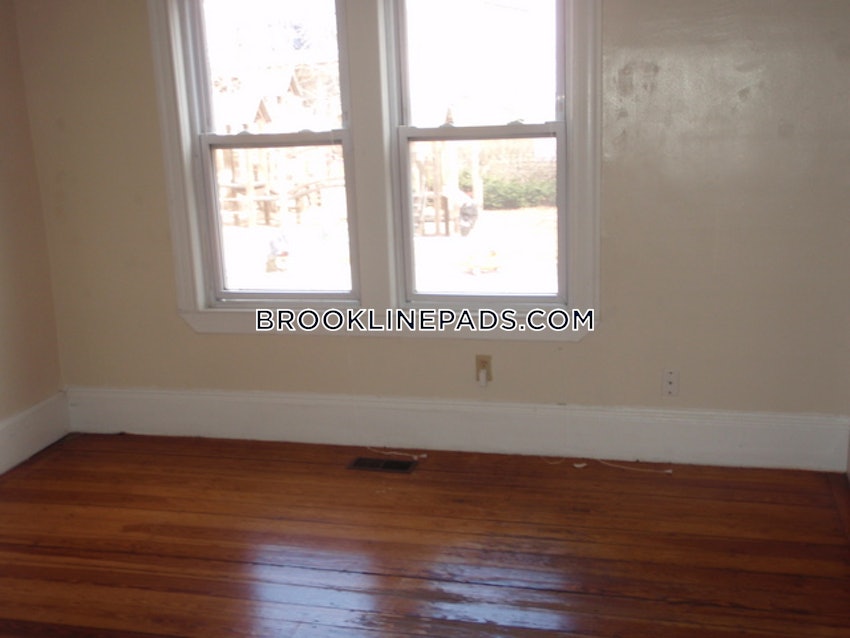 BROOKLINE- BROOKLINE VILLAGE - 4 Beds, 1 Bath - Image 37