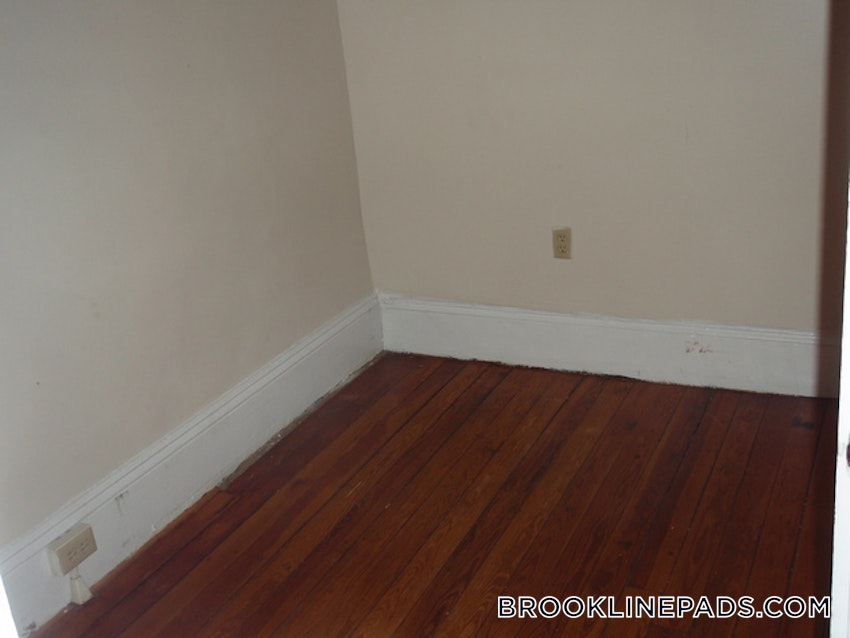 BROOKLINE- BROOKLINE VILLAGE - 4 Beds, 1 Bath - Image 36