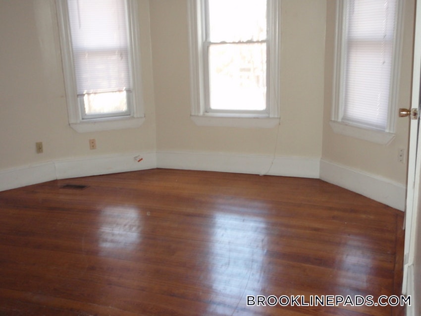 BROOKLINE- BROOKLINE VILLAGE - 4 Beds, 1 Bath - Image 35