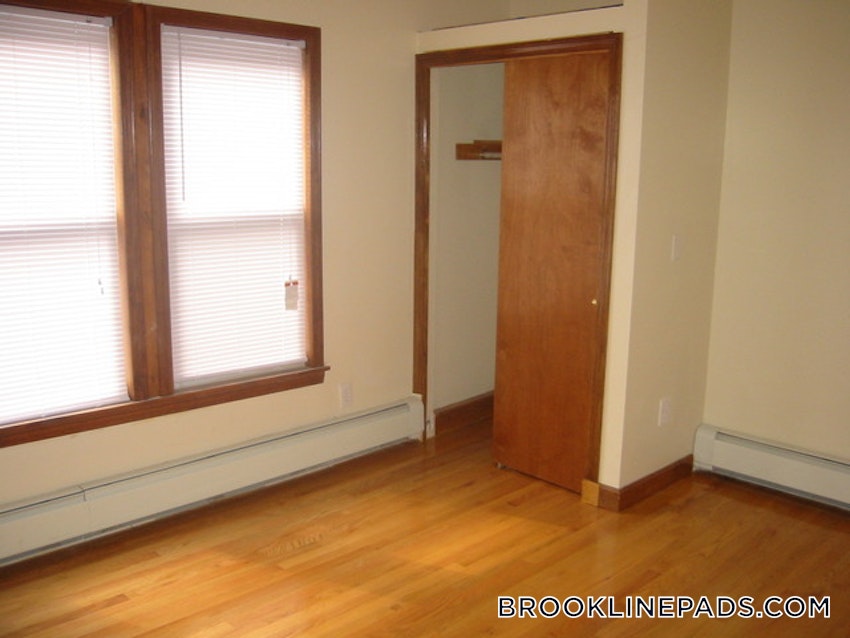 BROOKLINE- BROOKLINE VILLAGE - 4 Beds, 2 Baths - Image 4