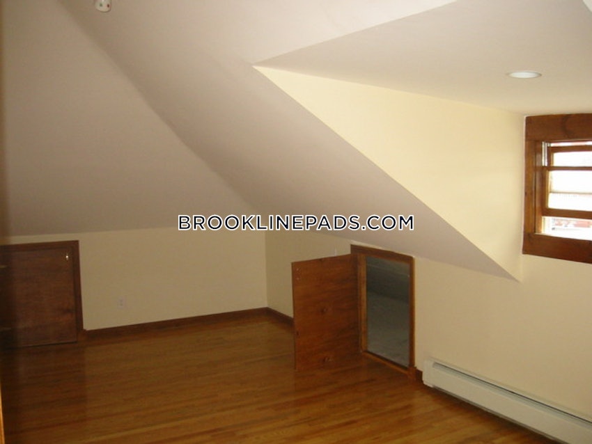 BROOKLINE- BROOKLINE VILLAGE - 4 Beds, 2 Baths - Image 3