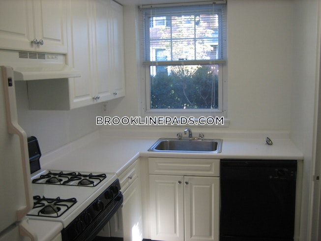 Brookline - $3,130+ /mo