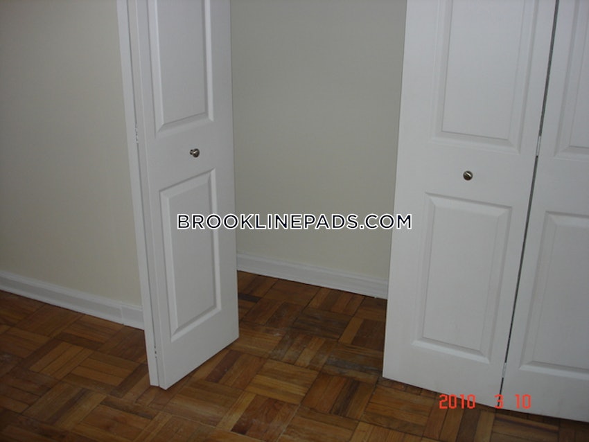 Brookline - Chestnut Hill - 2 Beds, 1 Bath - Image 19