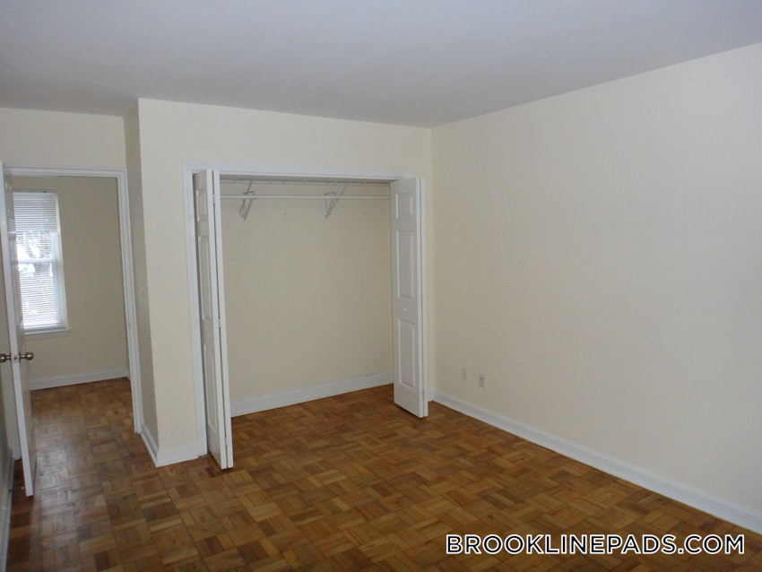 BROOKLINE - CHESTNUT HILL - 2 Beds, 1 Bath - Image 1