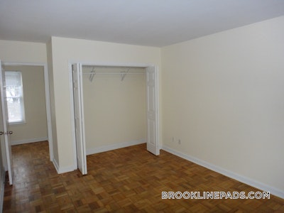 Brookline Apartment for rent 2 Bedrooms 1 Bath  Chestnut Hill - $3,700 No Fee