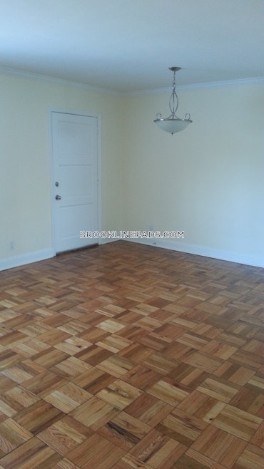 Brookline - 2 Beds, 1 Baths