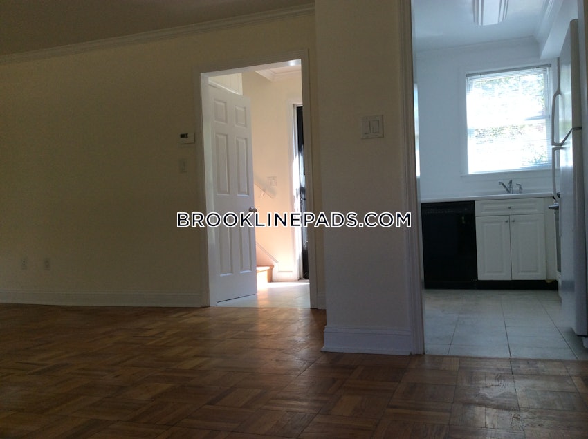 Brookline - Chestnut Hill - 1 Bed, 1 Bath - Image 8