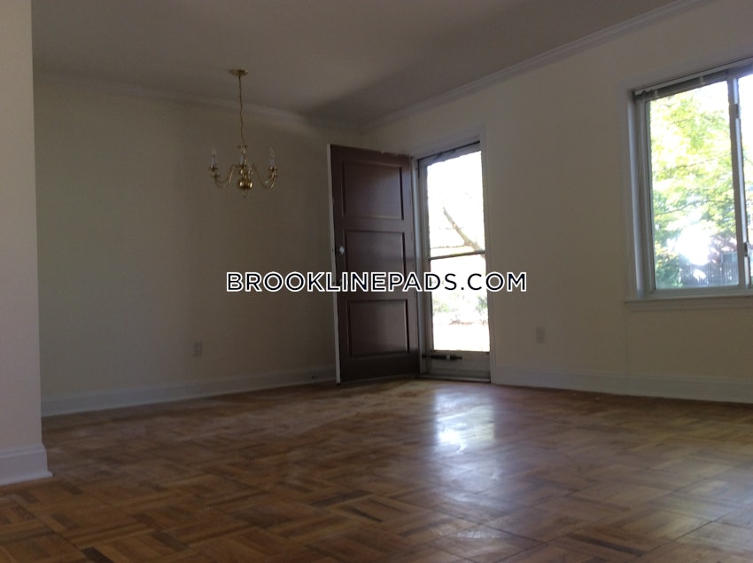 Brookline - Chestnut Hill - 1 Bed, 1 Bath - Image 7
