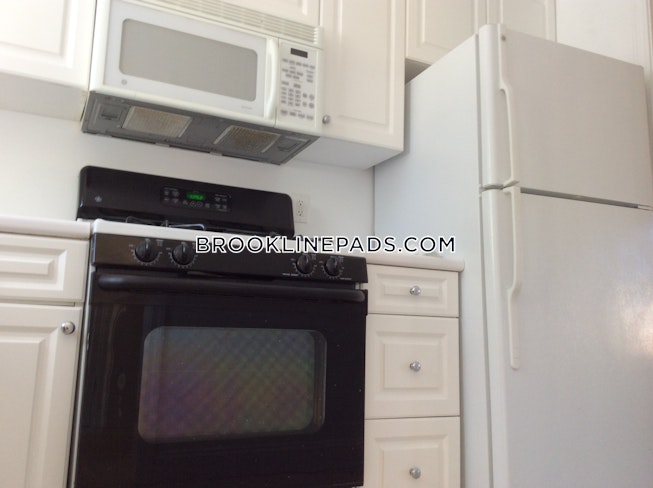 Brookline - $3,240+ /mo