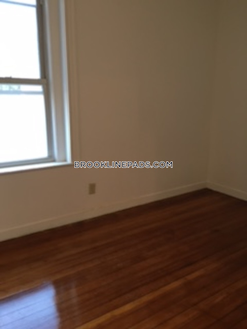 BROOKLINE - CLEVELAND CIRCLE - 2 Beds, 1 Bath - Image 33