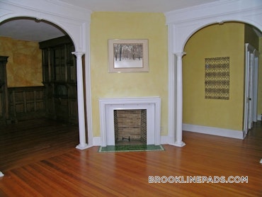 Brookline - 4 Beds, 2 Baths