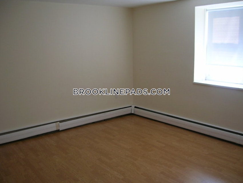 BROOKLINE- COOLIDGE CORNER - 2 Beds, 1 Bath - Image 32