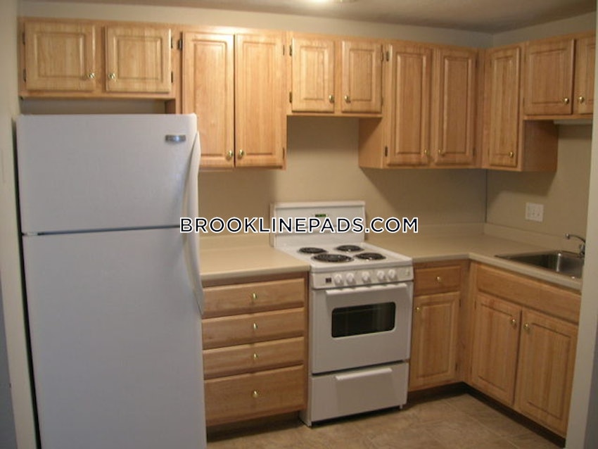 BROOKLINE- COOLIDGE CORNER - 2 Beds, 1 Bath - Image 29