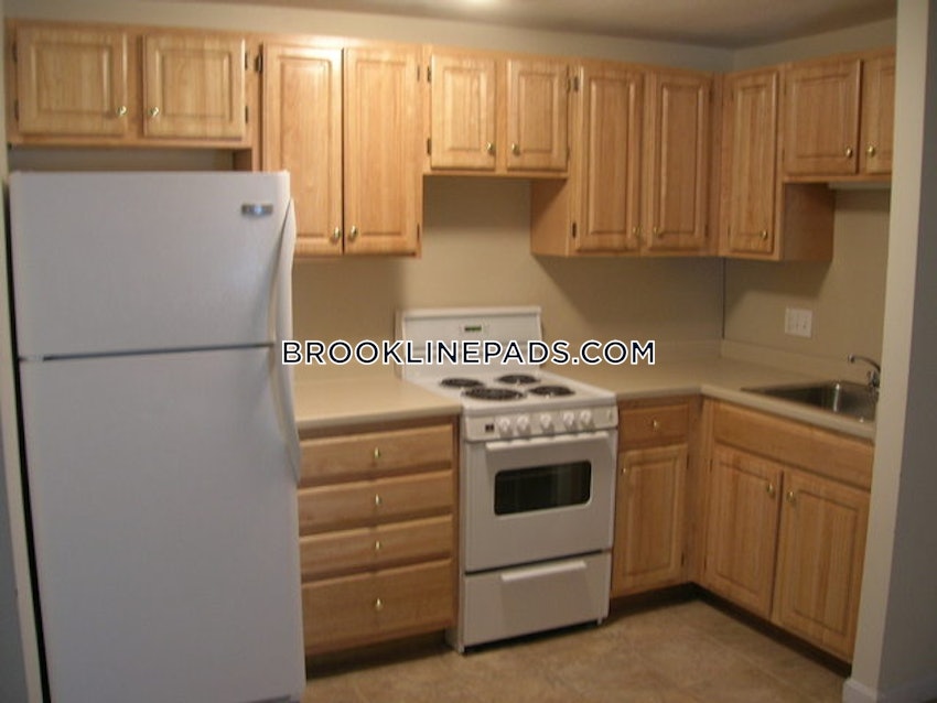 BROOKLINE- COOLIDGE CORNER - 2 Beds, 1 Bath - Image 28