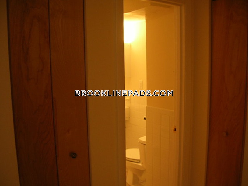 BROOKLINE- COOLIDGE CORNER - 2 Beds, 1 Bath - Image 24