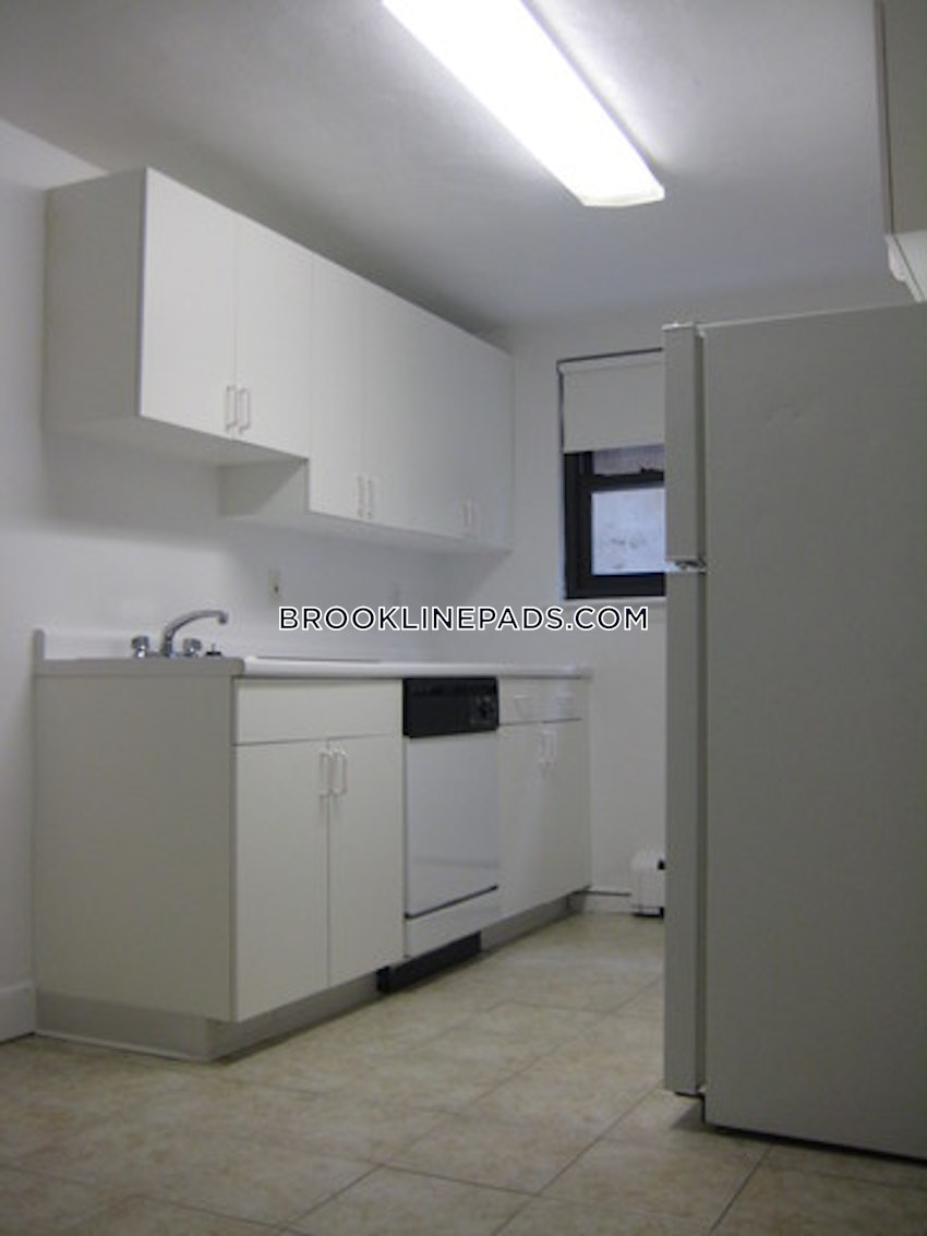 Brookline - Coolidge Corner - 1 Bed, 1 Bath - Image 6