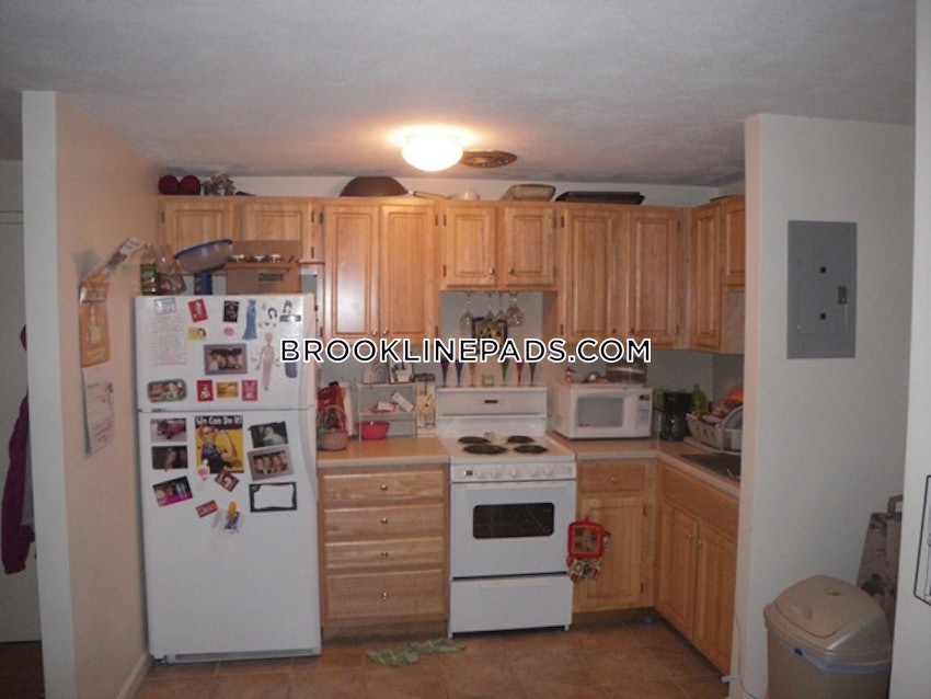 BROOKLINE- COOLIDGE CORNER - 2 Beds, 1 Bath - Image 2