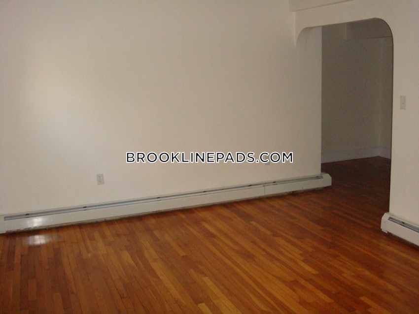 BROOKLINE- COOLIDGE CORNER - 1 Bed, 1 Bath - Image 15