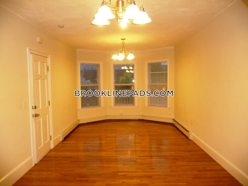 BROOKLINE- COOLIDGE CORNER - 4 Beds, 3 Baths - Image 22