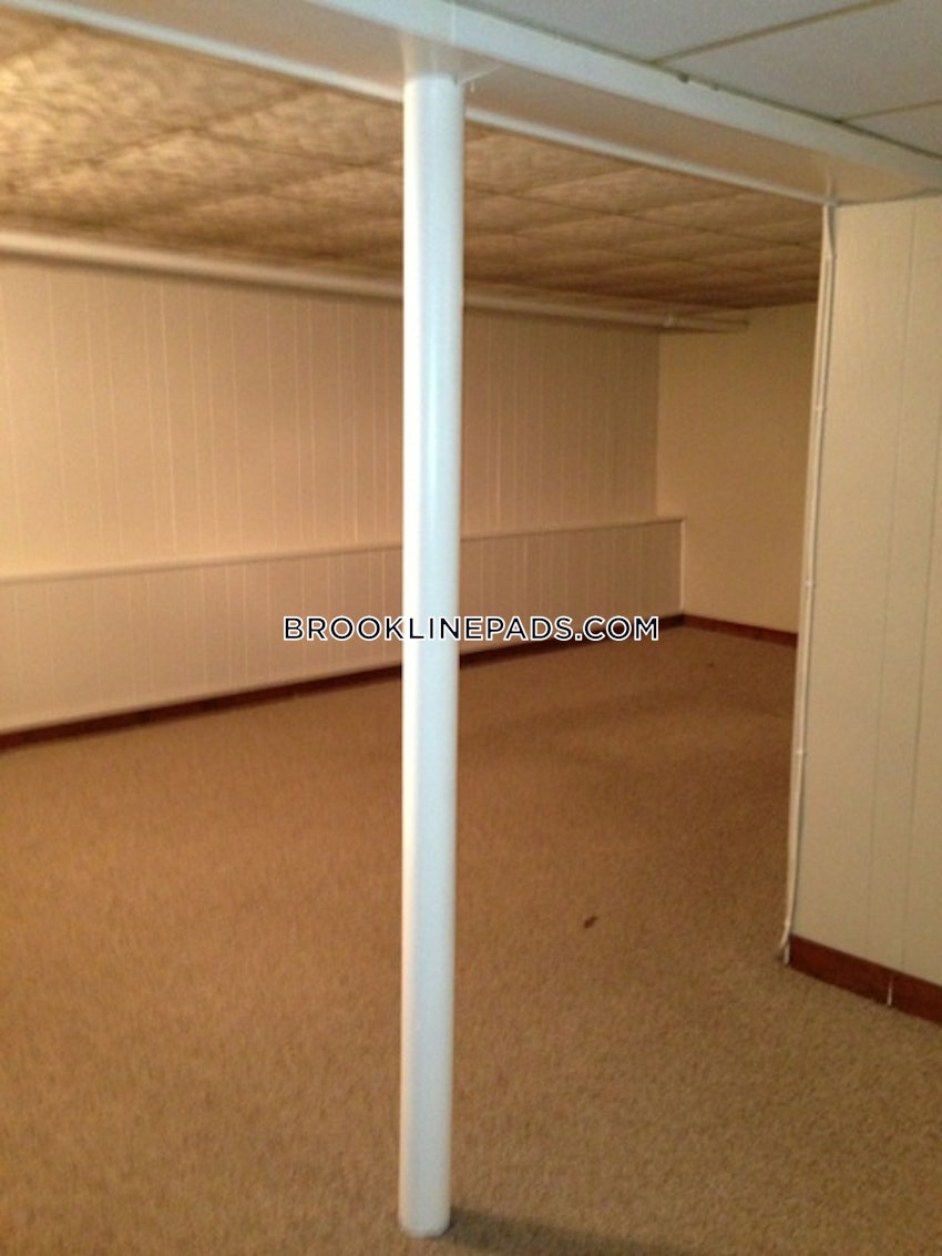 BROOKLINE- COOLIDGE CORNER - 2 Beds, 1 Bath - Image 4