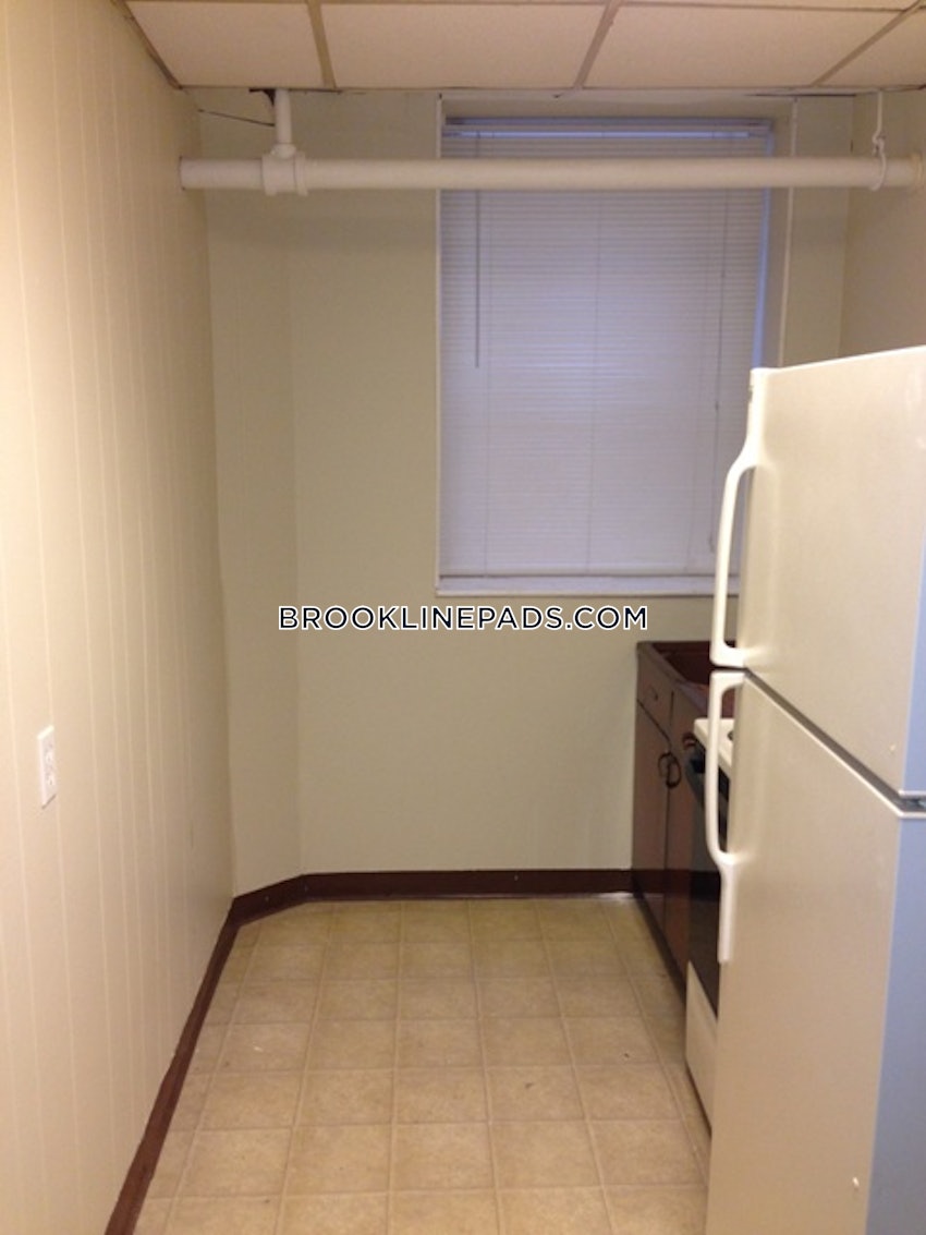 BROOKLINE- COOLIDGE CORNER - 2 Beds, 1 Bath - Image 12