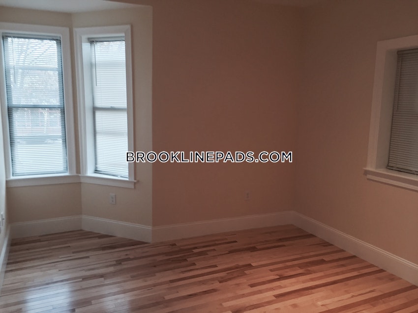 Brookline - Coolidge Corner - 4 Beds, 2 Baths - Image 58