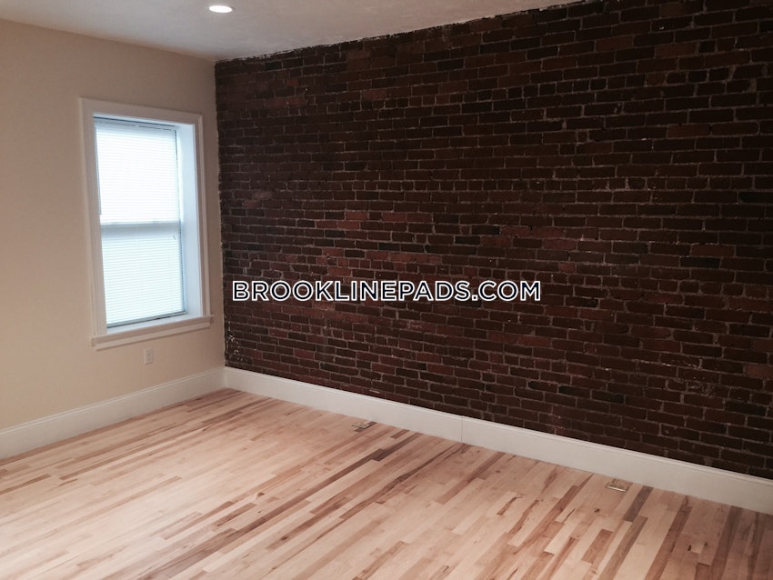 Brookline - Coolidge Corner - 4 Beds, 2 Baths - Image 52