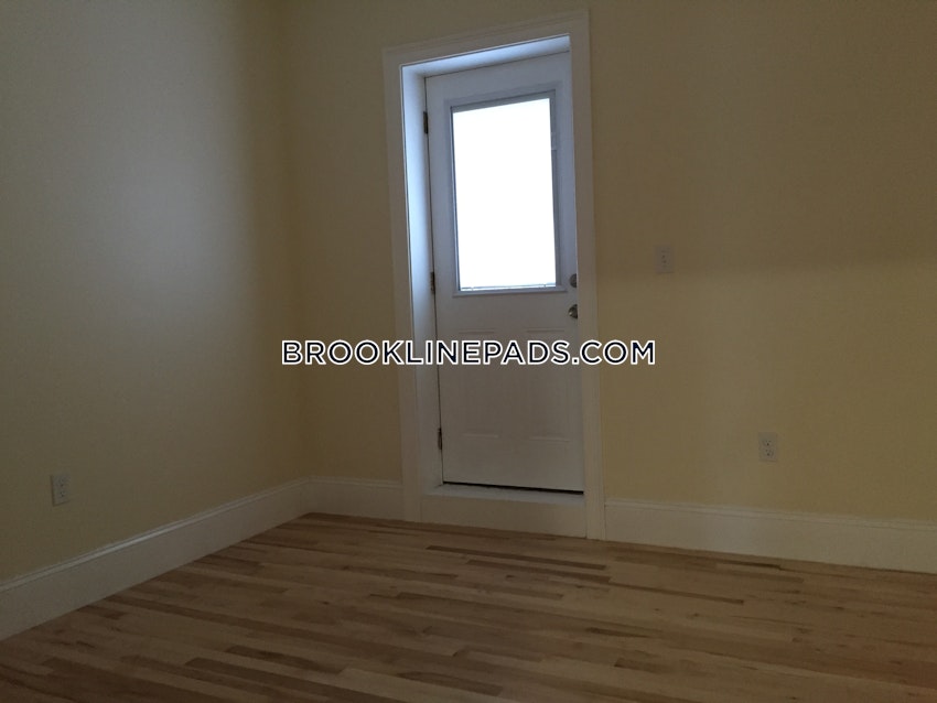 Brookline - Coolidge Corner - 4 Beds, 2 Baths - Image 41
