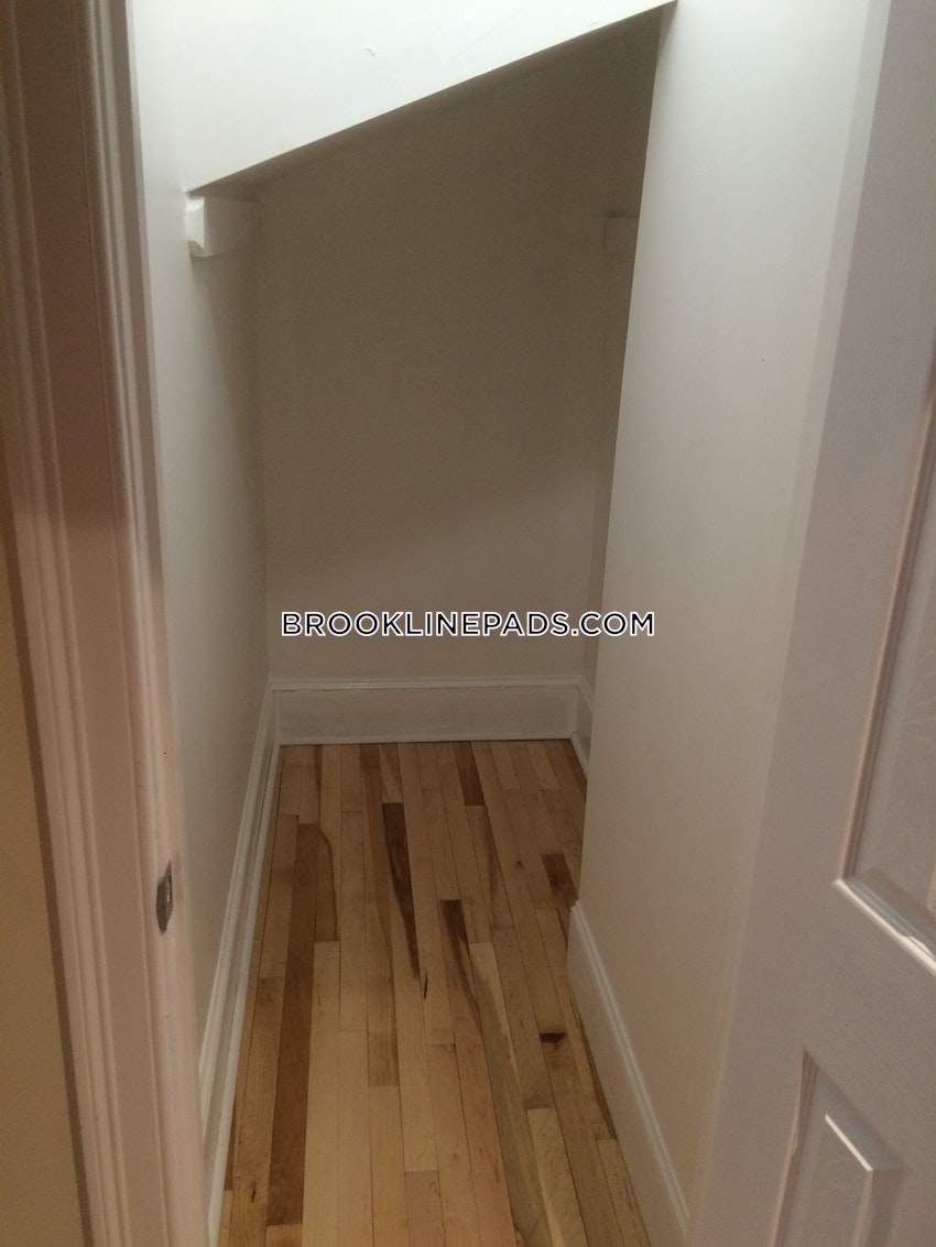 Brookline - Coolidge Corner - 4 Beds, 2 Baths - Image 31