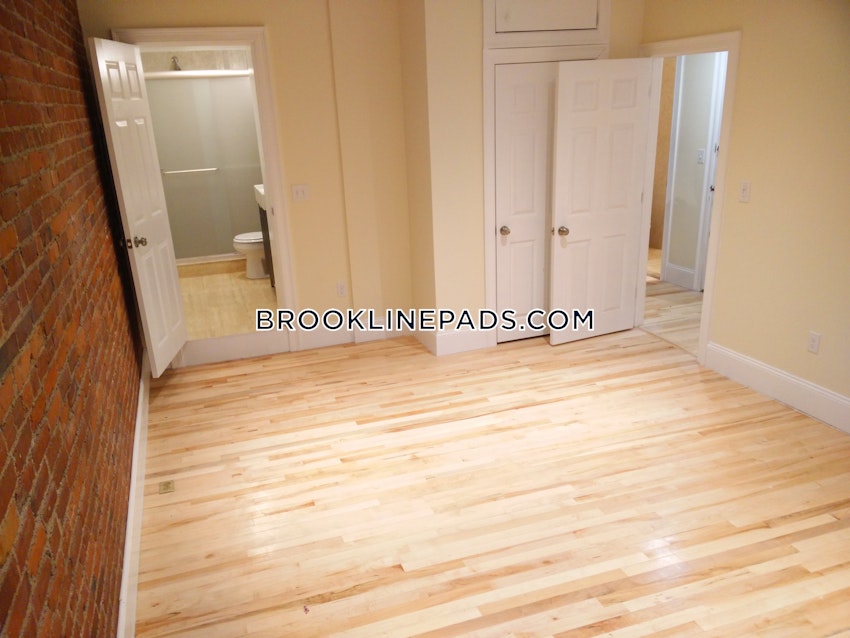 Brookline - Coolidge Corner - 4 Beds, 2 Baths - Image 12