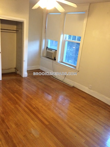 Brookline - 3 Beds, 1 Baths