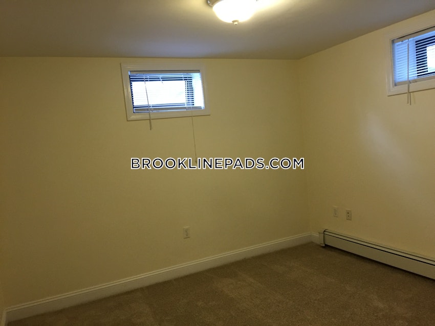 BROOKLINE- COOLIDGE CORNER - 1 Bed, 1 Bath - Image 2