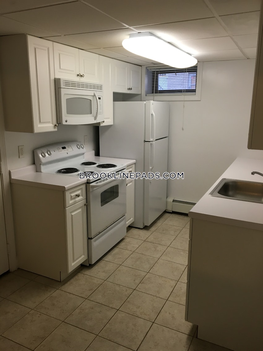 BROOKLINE- COOLIDGE CORNER - 1 Bed, 1 Bath - Image 1
